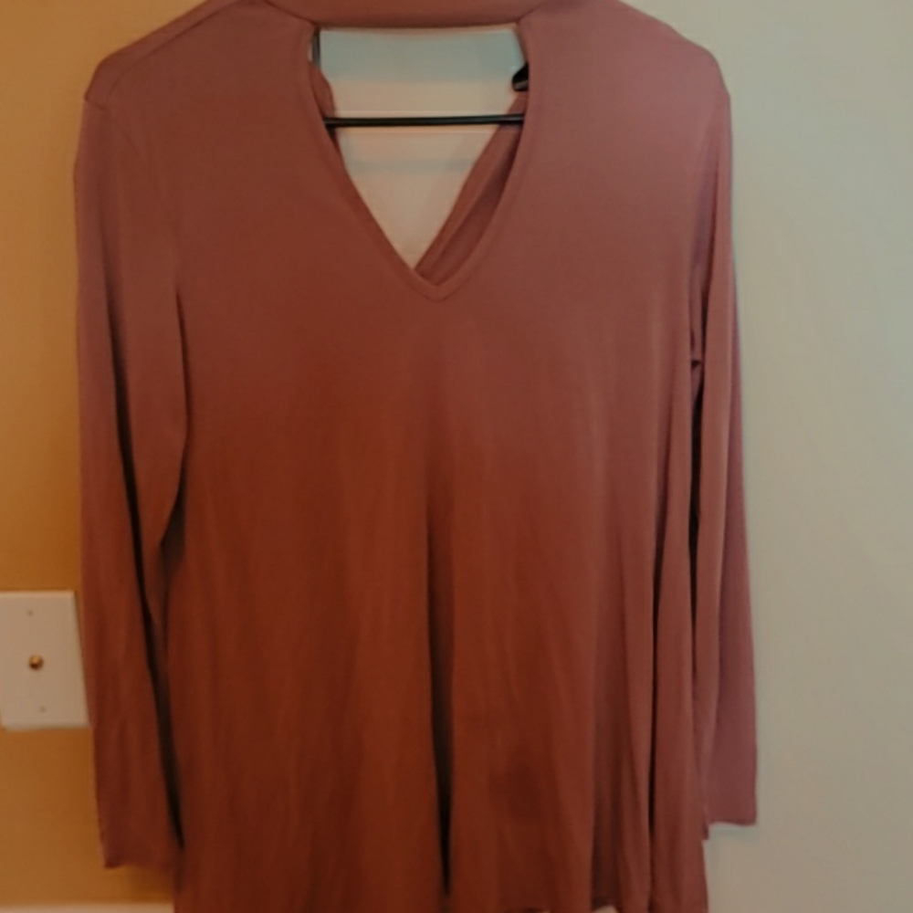 long sleeve dress shirt.